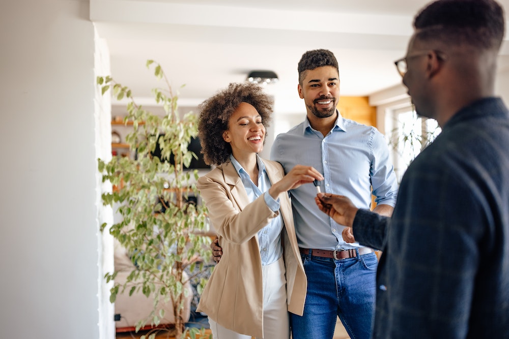 Les étapes essentielles pour réussir votre déménagement d'appartement et faciliter la vente