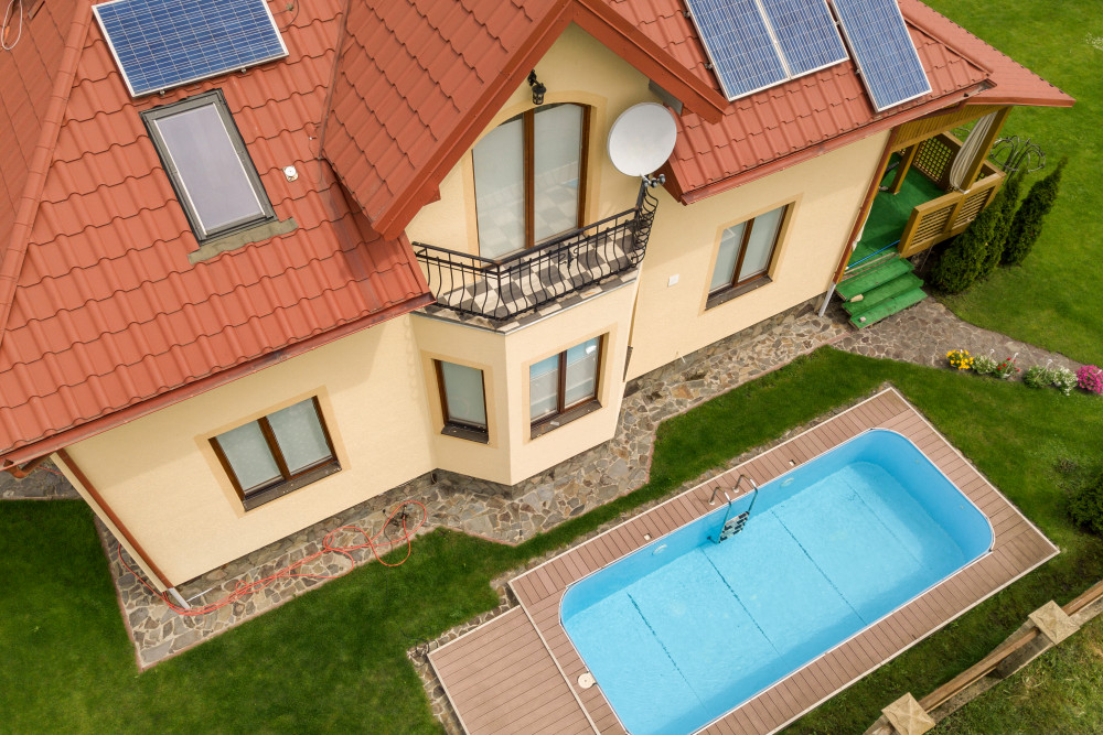 Options de chauffage de piscine : quelles solutions pour un confort optimal ?